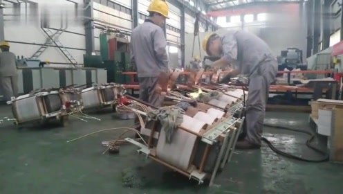 廣東深圳 工廠小伙工資發(fā)了8700多,每月都是月光族,錢(qián)到底去哪了